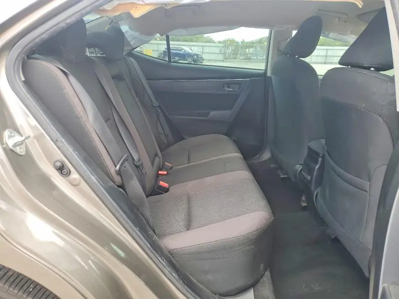 2018 TOYOTA COROLLA LE  