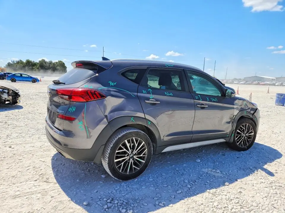 2020 HYUNDAI TUCSON SEL  
