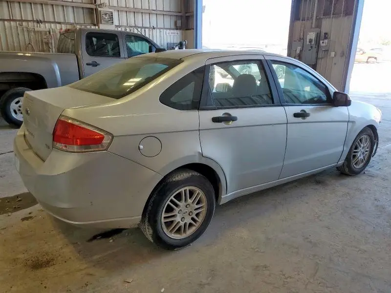 2011 FORD FOCUS SE  