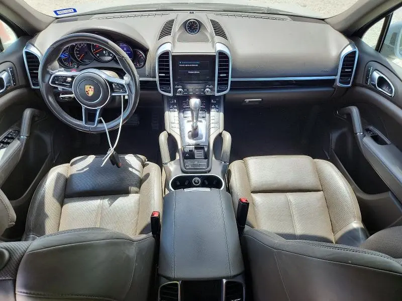 2018 PORSCHE CAYENNE   