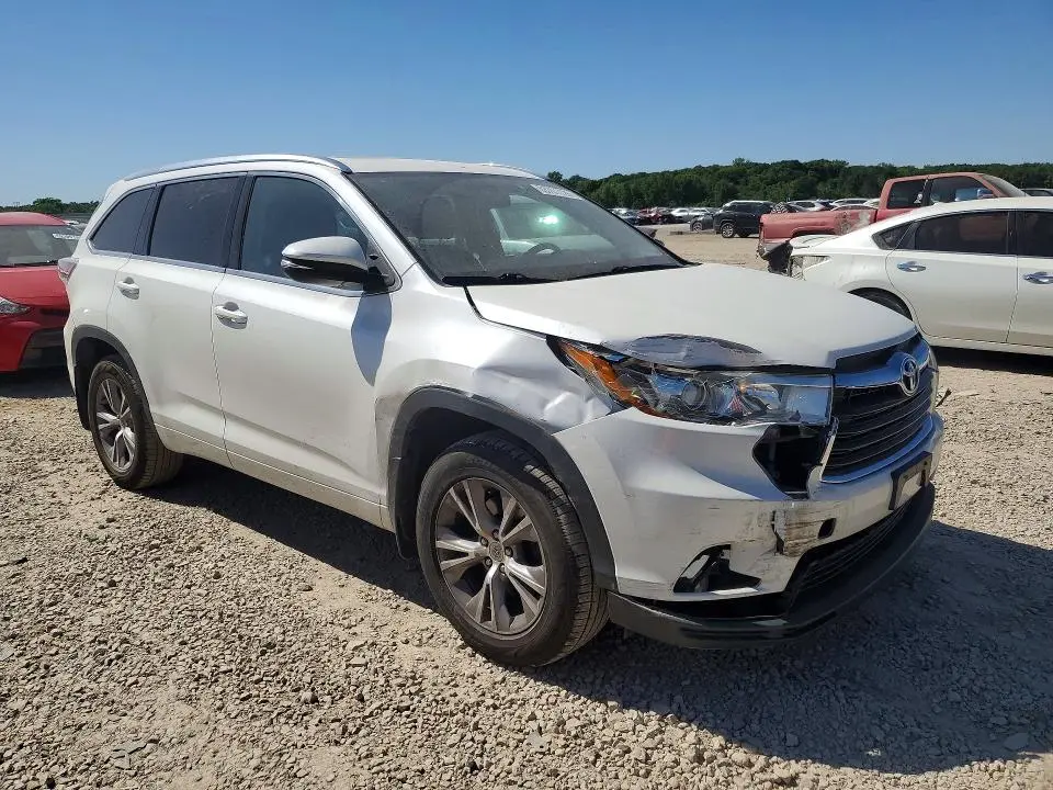 2014 TOYOTA HIGHLANDER XLE  