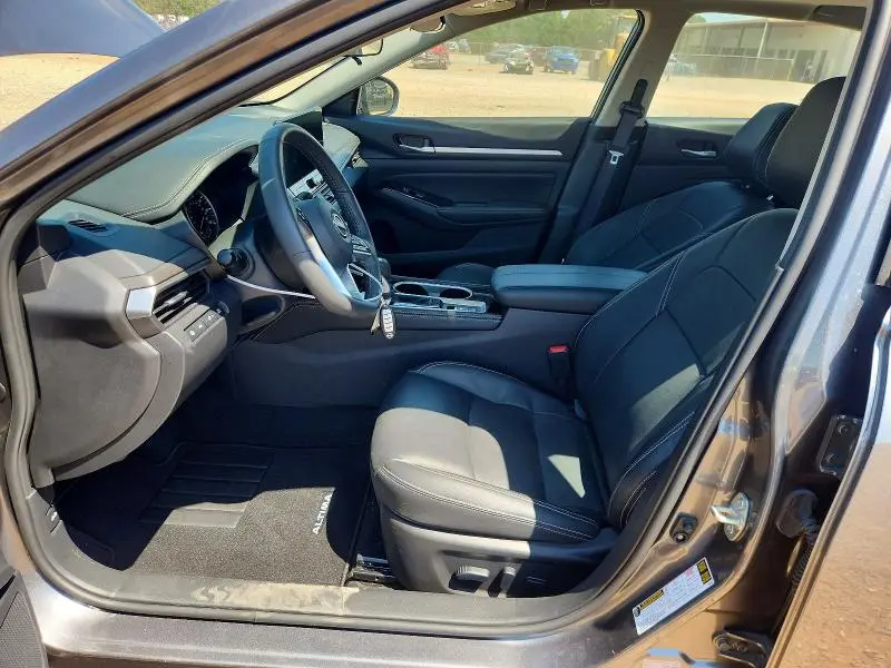 2025 NISSAN ALTIMA SL  