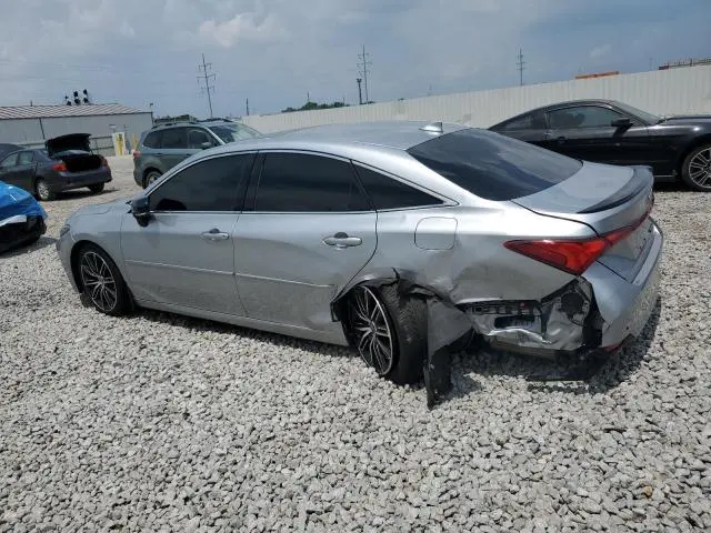 2019 TOYOTA AVALON XLE  