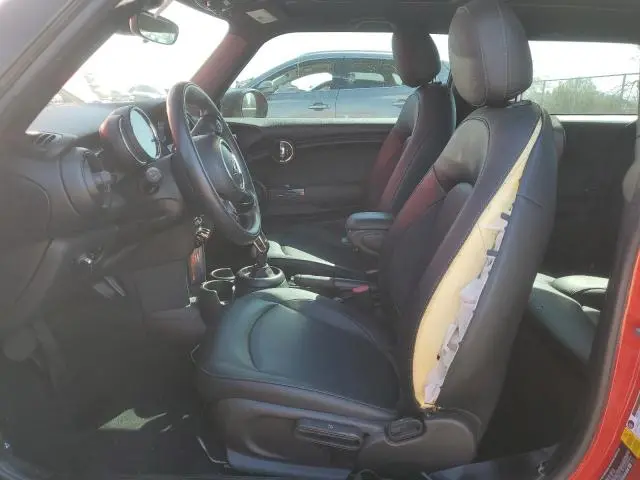 2021 MINI COOPER   