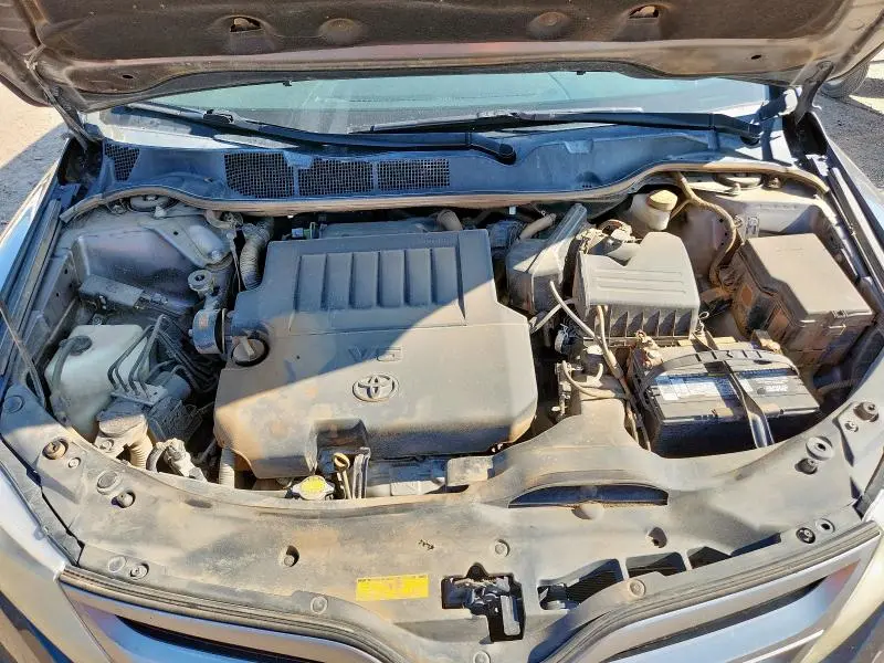 2014 TOYOTA VENZA LE  