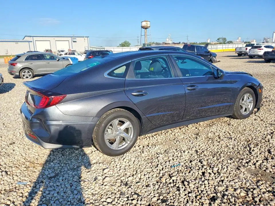 2021 HYUNDAI SONATA SE  