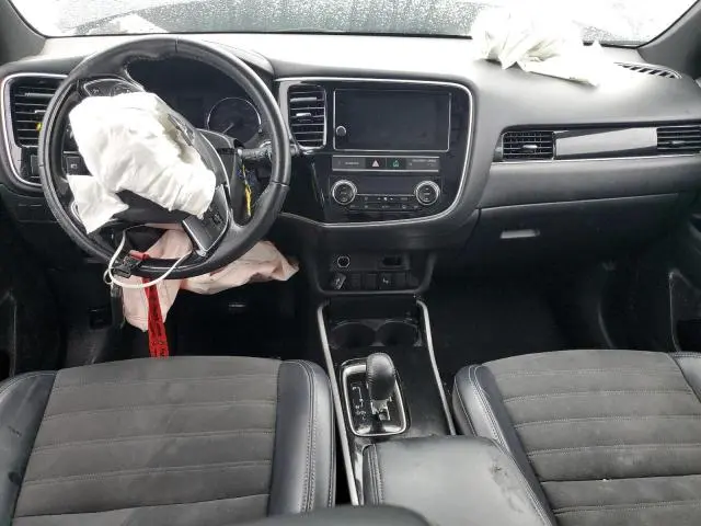 2019 MITSUBISHI OUTLANDER SE  