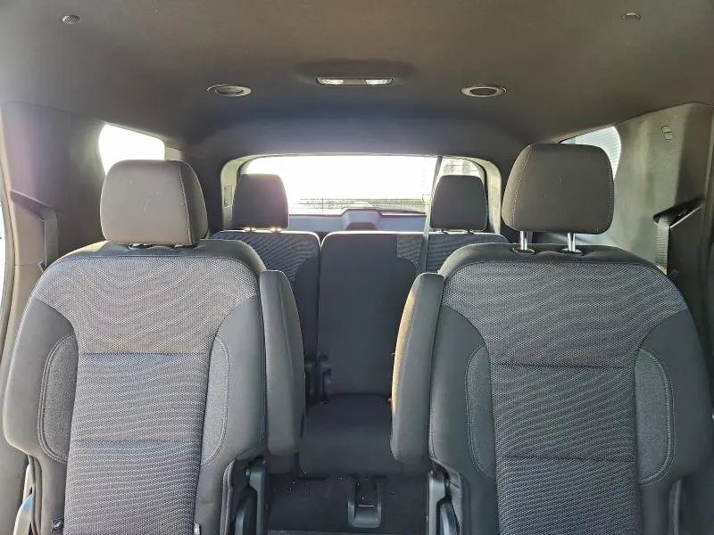 2023 CHEVROLET TRAVERSE LT  