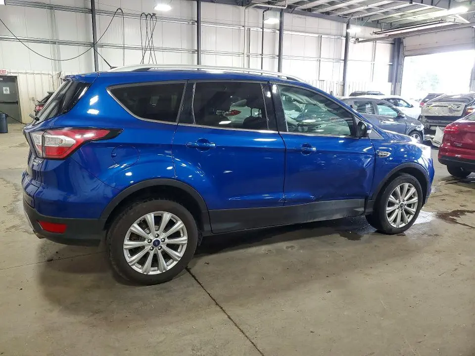 2017 FORD ESCAPE TITANIUM  