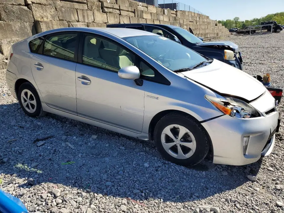 2013 TOYOTA PRIUS THREE  