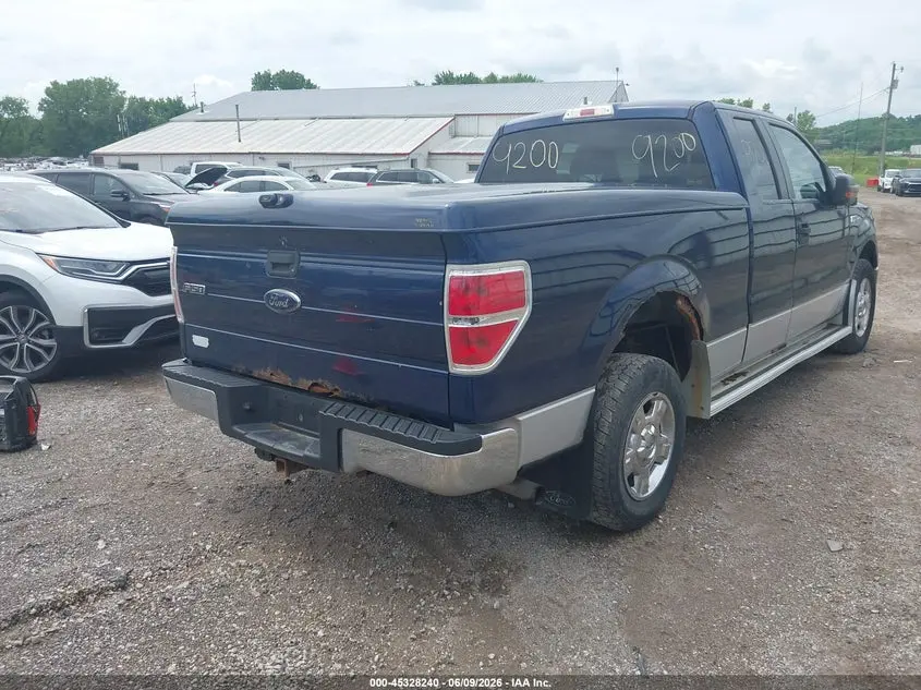 2010 FORD F-150 XLT