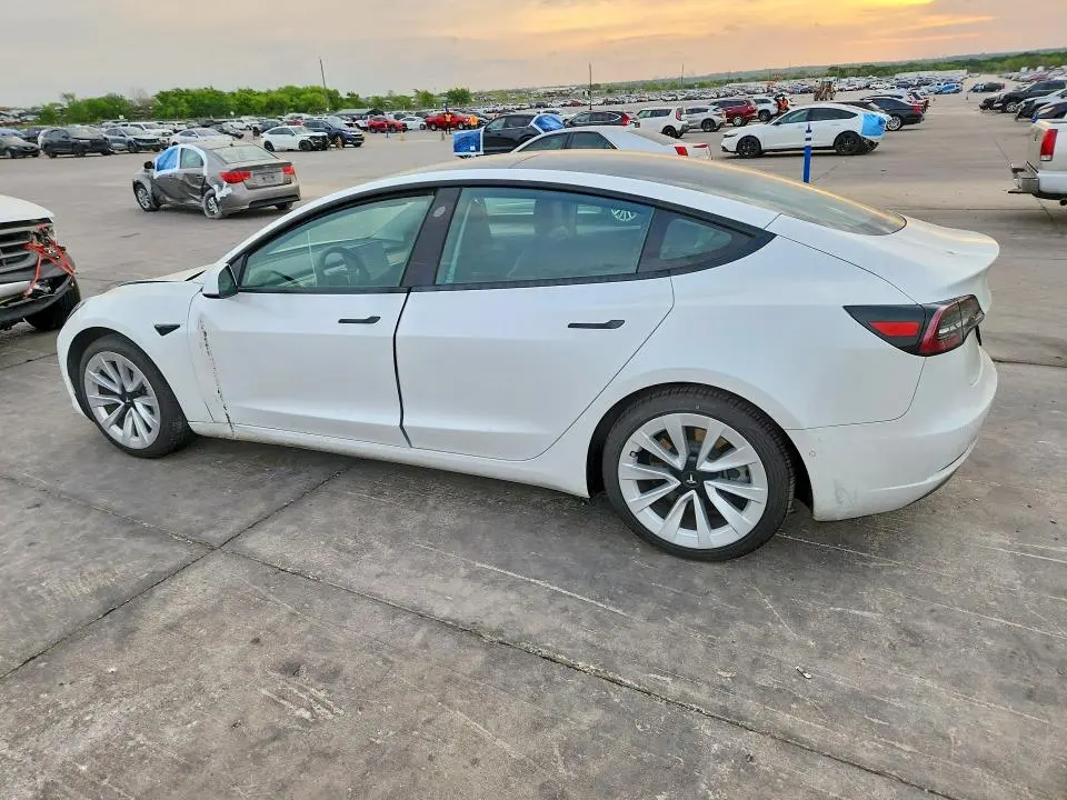 2021 TESLA MODEL 3   