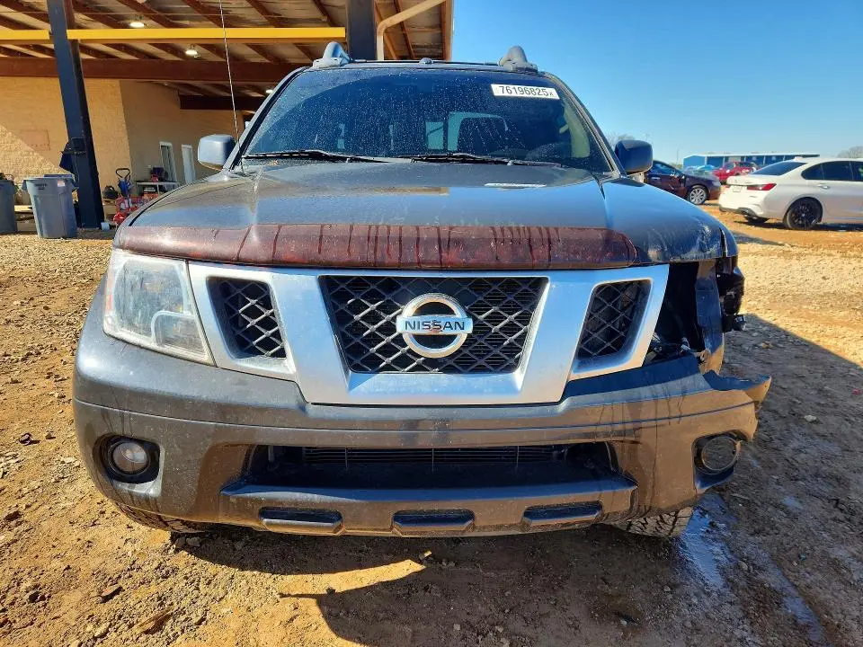 2015 NISSAN FRONTIER PRO-4X  