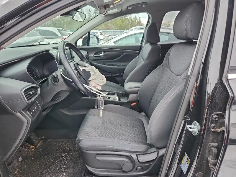 2019 HYUNDAI SANTA FE SE  