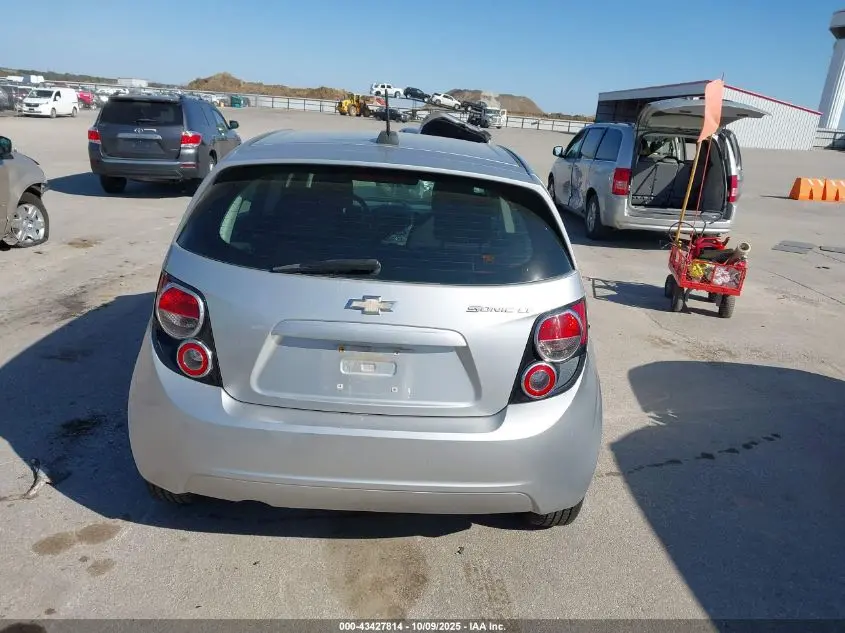 2015 CHEVROLET SONIC LT AUTO