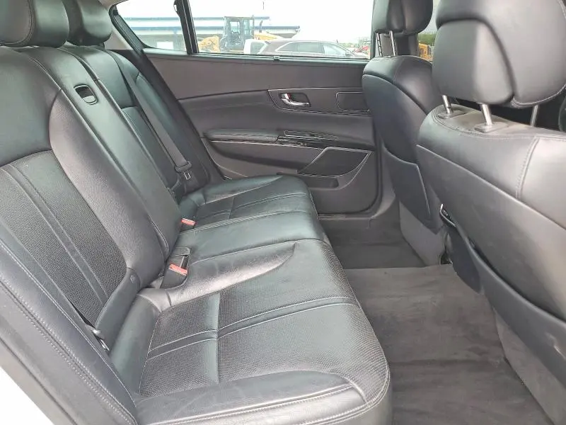 2015 KIA K900 PREMIUM  