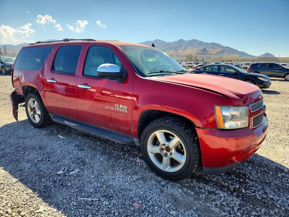 2013 CHEVROLET SUBURBAN C1500 LT  