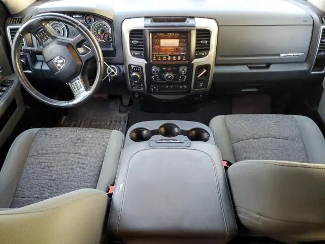 2016 RAM 1500 SLT