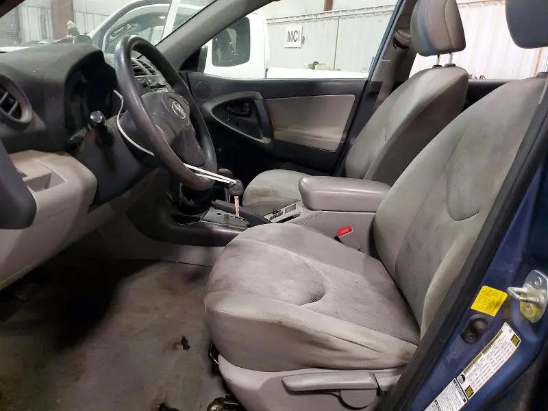 2011 TOYOTA RAV4 BASE  