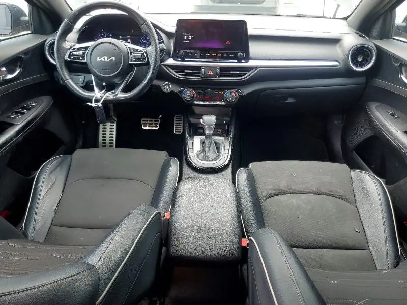 2023 KIA FORTE GT LINE  