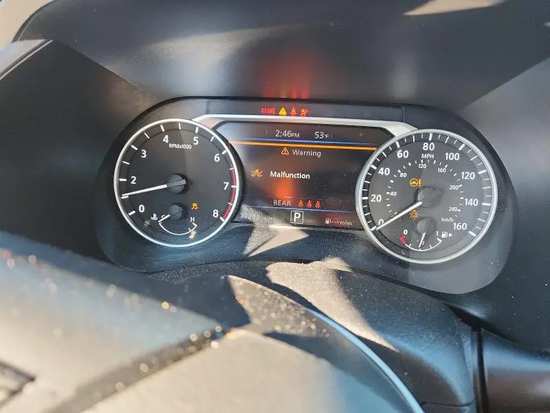 2023 NISSAN SENTRA SR  