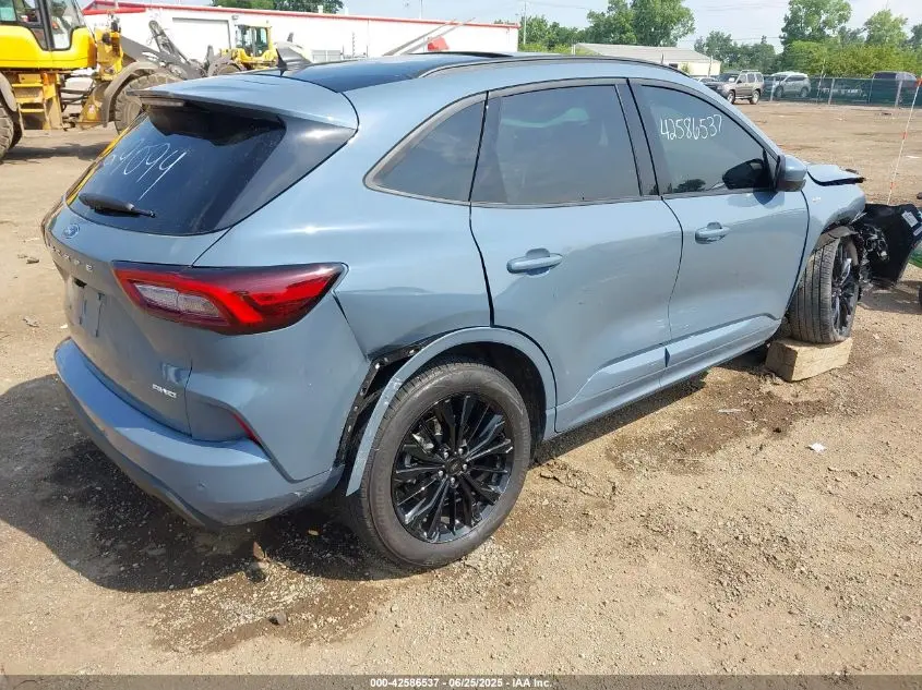 2025 FORD ESCAPE ST-LINE ELITE