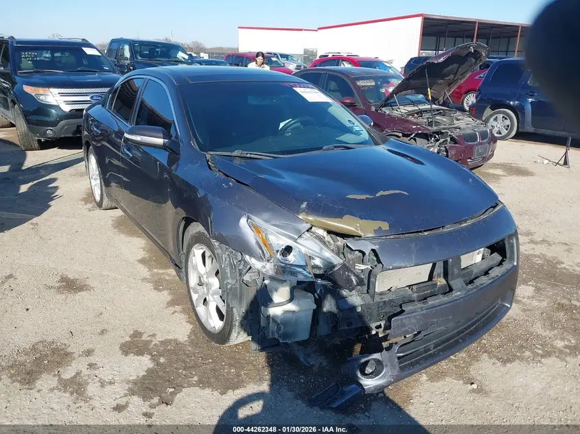 2013 NISSAN MAXIMA 3.5 SV