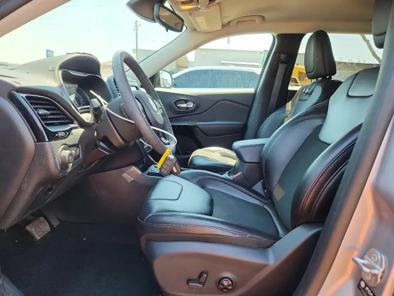 2021 JEEP CHEROKEE LATITUDE PLUS  