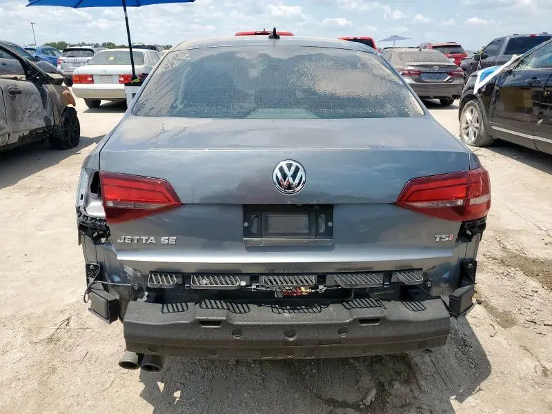 2017 VOLKSWAGEN JETTA SE  