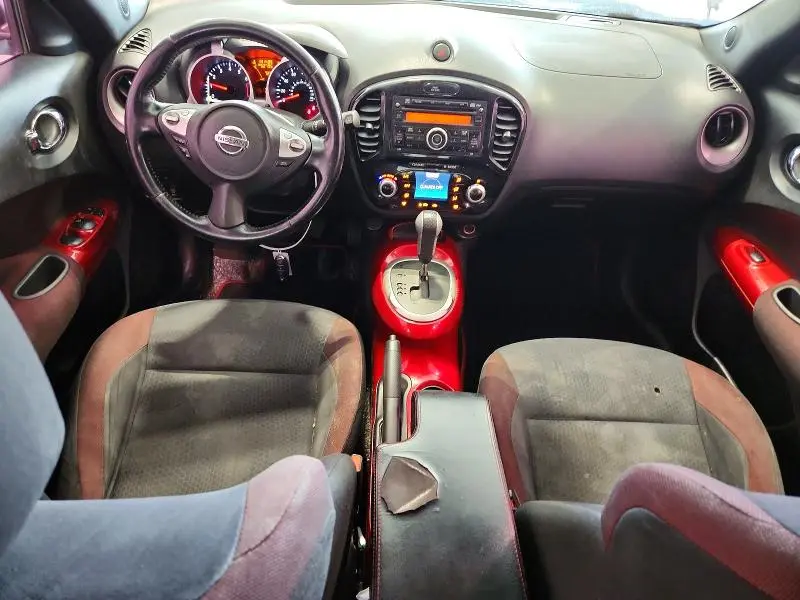2014 NISSAN JUKE SV  