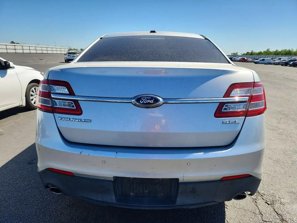 2015 FORD TAURUS SEL  