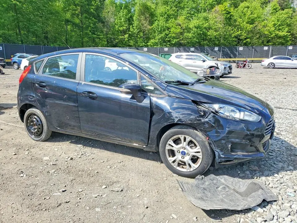 2016 FORD FIESTA SE  