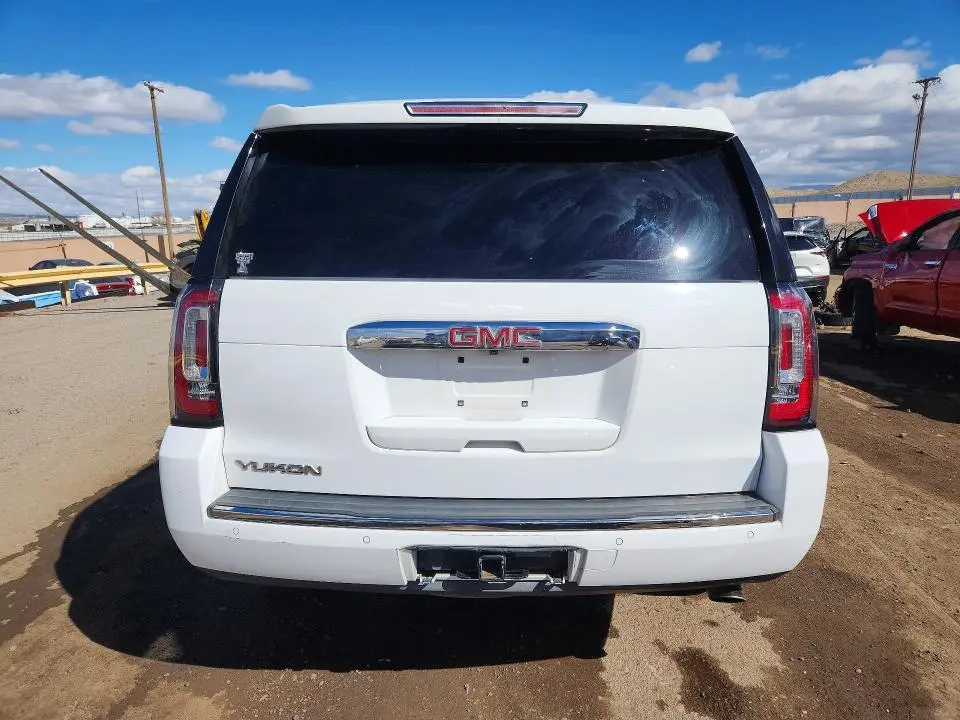 2019 GMC YUKON DENALI  
