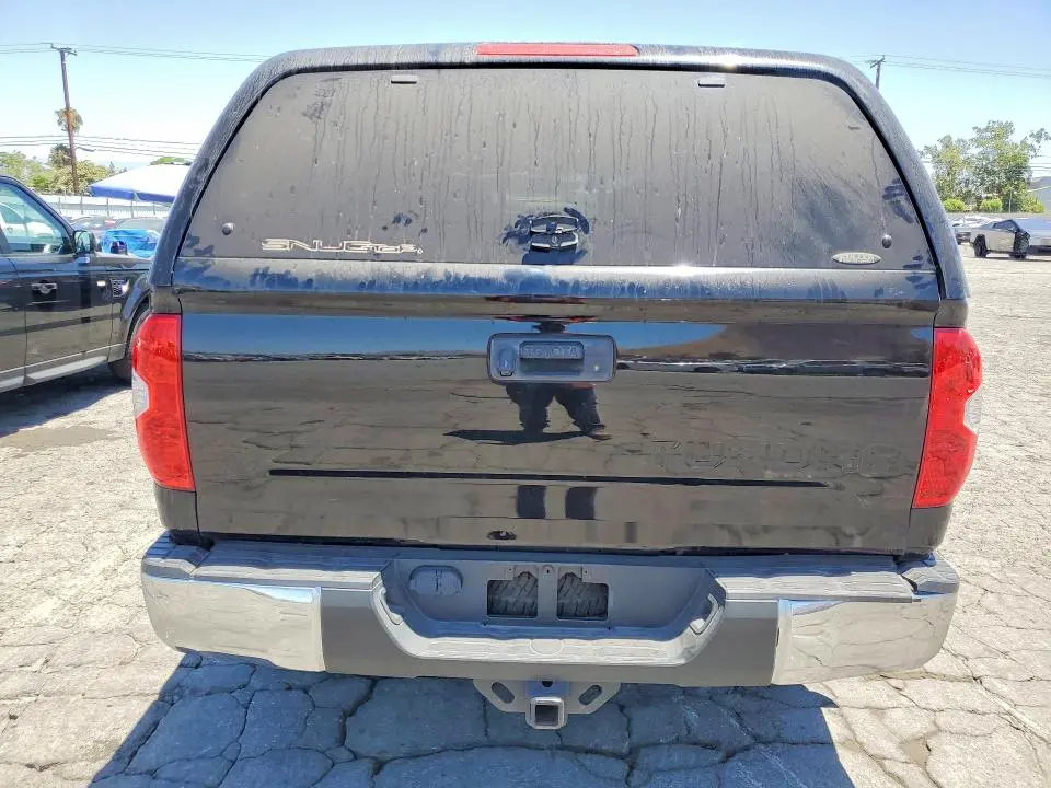 2016 TOYOTA TUNDRA SR5  