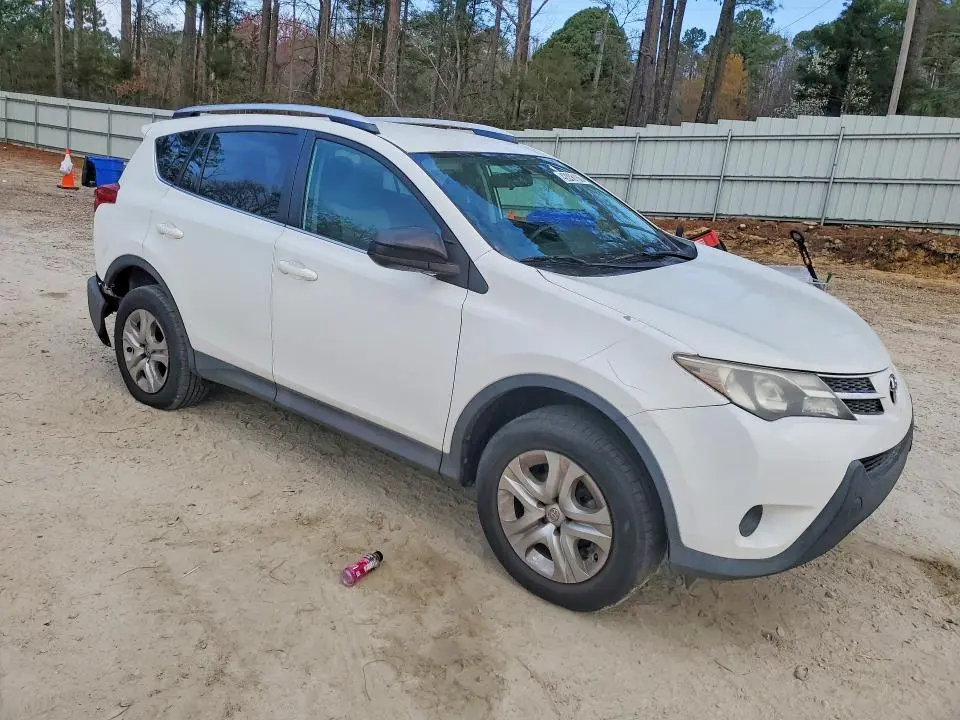 2015 TOYOTA RAV4 LE  