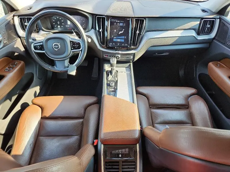 2019 VOLVO XC60 T5 INSCRIPTION  