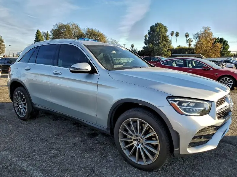 2020 MERCEDES-BENZ GLC 300  