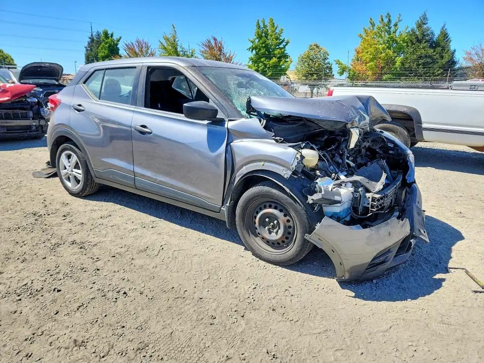 2020 NISSAN KICKS S  