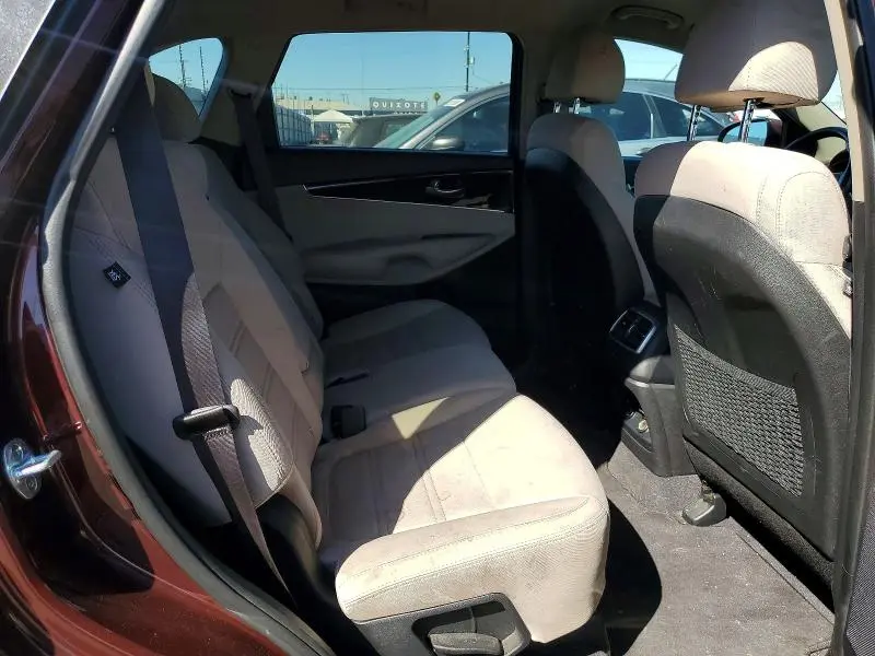 2018 KIA SORENTO LX V6  