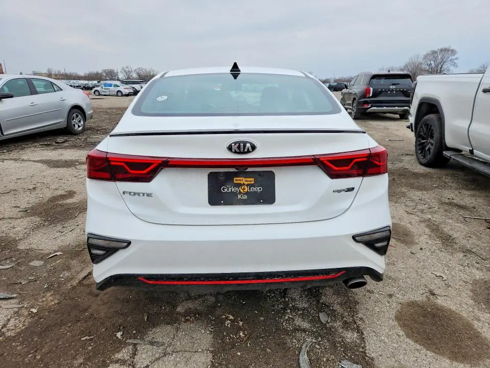 2021 KIA FORTE GT-LINE  