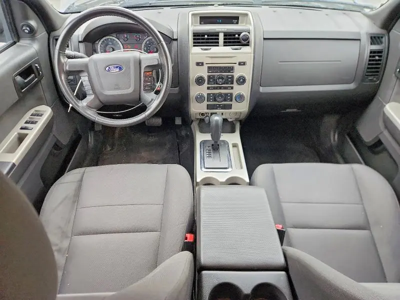 2010 FORD ESCAPE XLT  