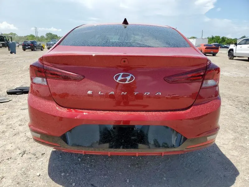 2020 HYUNDAI ELANTRA SEL  