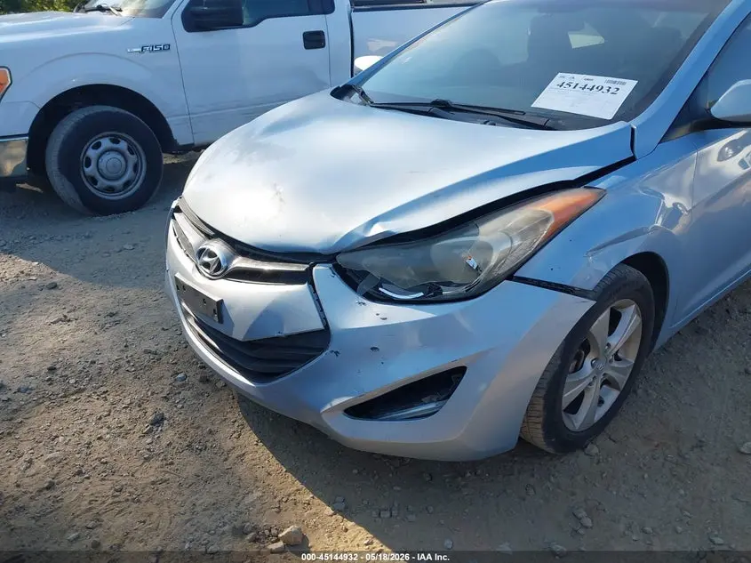 2013 HYUNDAI ELANTRA GS