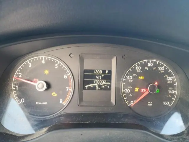 2011 VOLKSWAGEN JETTA SE  