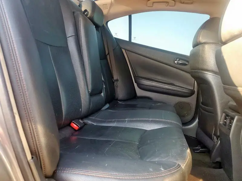 2014 NISSAN MAXIMA S  