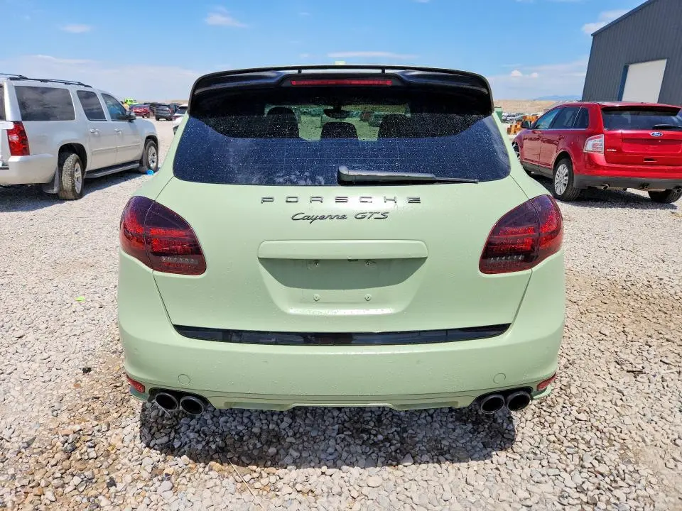 2014 PORSCHE CAYENNE GTS  