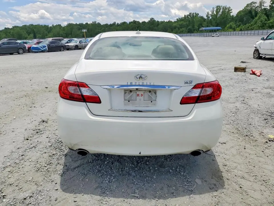 2011 INFINITI M37 BASE  