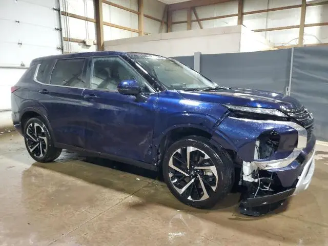 2024 MITSUBISHI OUTLANDER SE