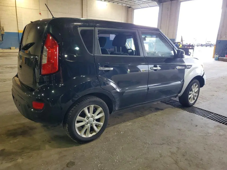 2013 KIA SOUL +  