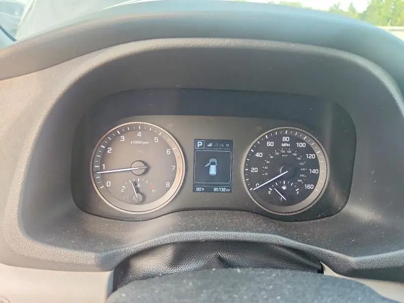2016 HYUNDAI TUCSON SE  